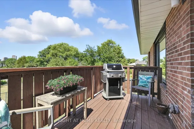 Additional image 38 of 142 Sloane Ave