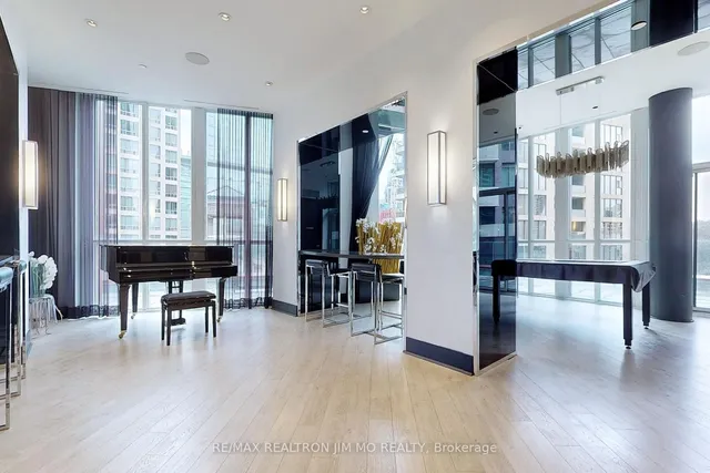 Additional image 35 of 32 Davenport Rd Unit 1706