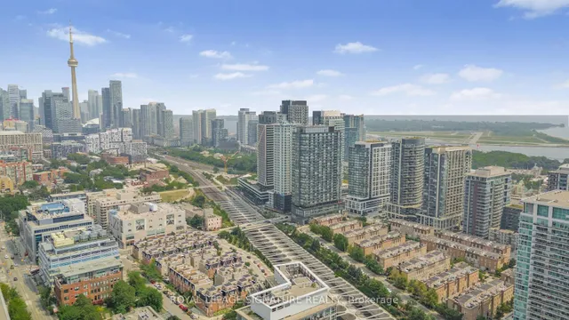 Additional image 25 of 46 Western Battery Rd Unit 812