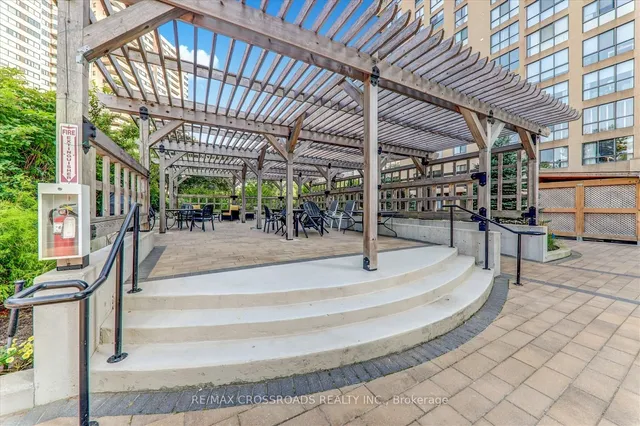 Additional image 40 of 1 Concorde Pl Unit 405