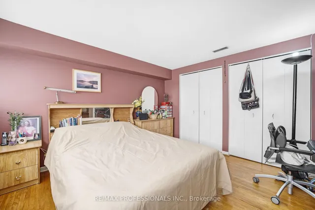 Additional image 11 of 256 John Garland Blvd Unit 133