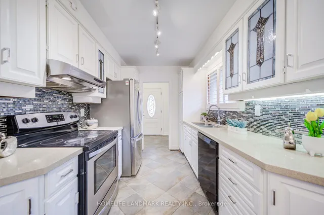 Additional image 15 of 34 Kenmanor Blvd