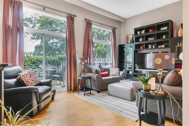 Additional image 4 of 74 Silver Shadow Path