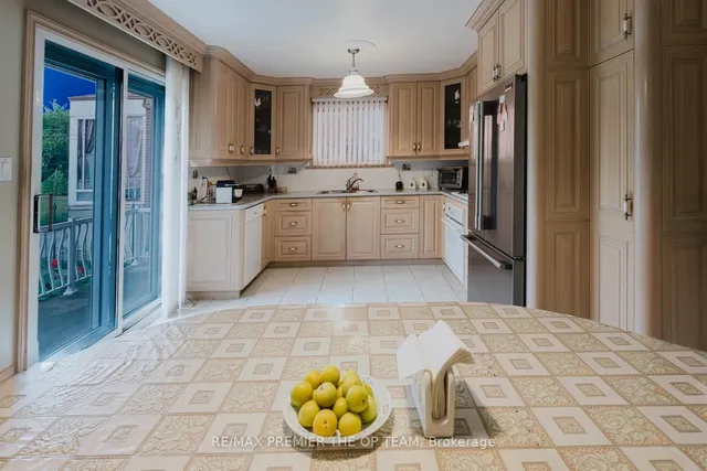 Additional image 12 of 142 Gracefield Ave