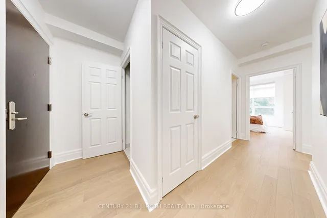 Additional image 5 of 1135 Royal York Rd Unit 318