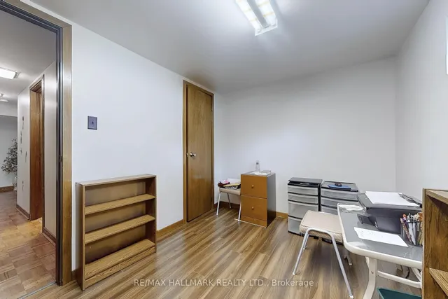 Additional image 24 of 69 Breadner Dr