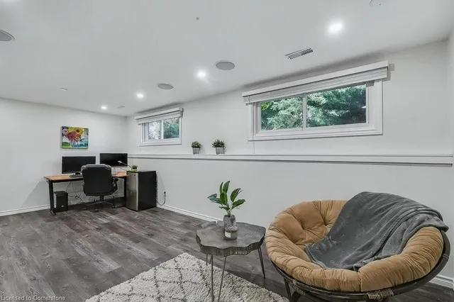 Additional image 20 of 120 Devonglen Dr