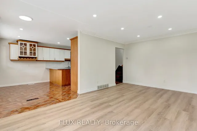 Additional image 3 of 8 Mayfair Crt