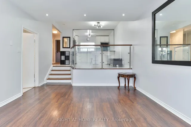 Additional image 22 of 34 Venetian Cres Unit 144