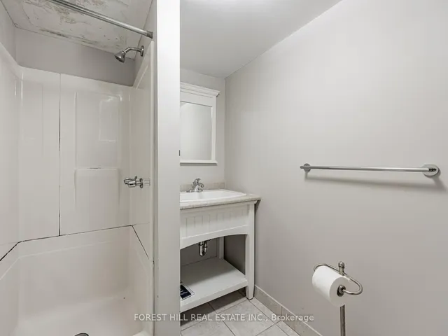 Additional image 4 of 2 Esgore Dr