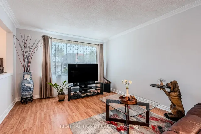 Additional image 3 of 218 South Woodrow Blvd