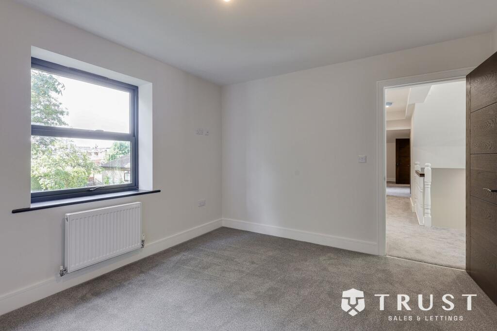 Additional image 37 of West Lane, Gomersal, BD19