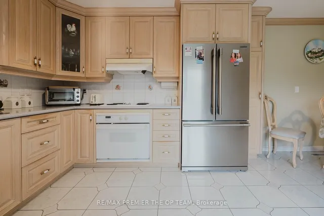 Additional image 14 of 142 Gracefield Ave