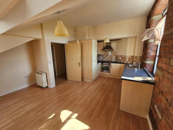 Additional image 4 of 116 Balme Road, Cleckheaton, West Yorkshire BD19 4DJ