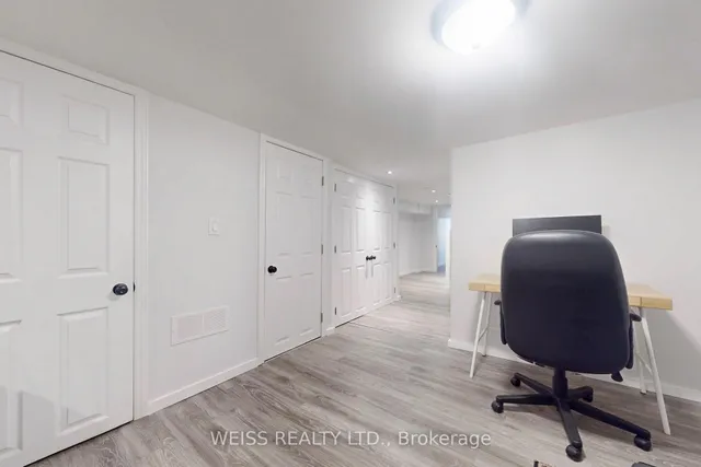 Additional image 32 of 758 Richmond St