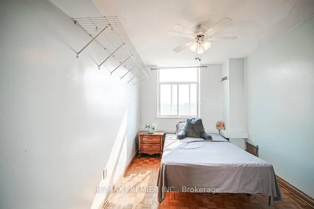 Additional image 15 of 3460 Keele St Unit 511