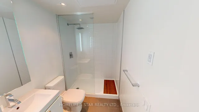 Additional image 9 of 629 KING St Unit 925