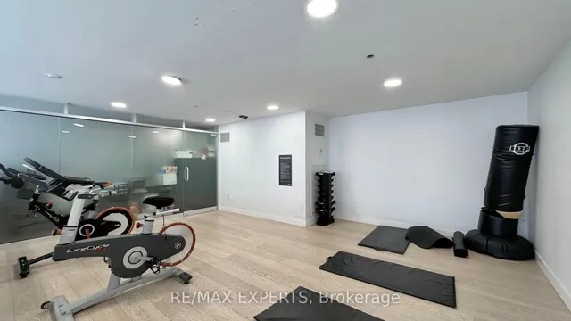 Additional image 37 of 629 King St Unit 1418