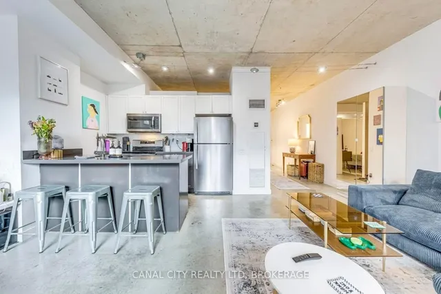 Additional image 17 of 36 CHARLOTTE St Unit 201