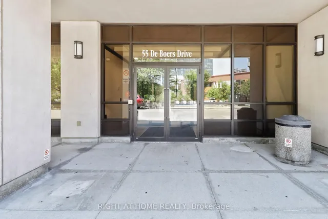 Additional image 40 of 55 De Boers Dr Unit LPH04