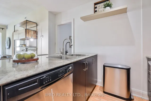 Additional image 21 of 1636 Dundas St Unit 5