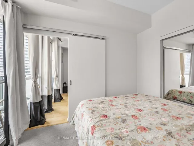 Additional image 18 of 65 Bremner Blvd Unit 2109