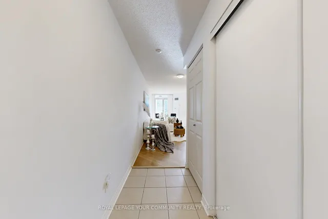 Additional image 31 of 2 Rean Dr Unit 1014