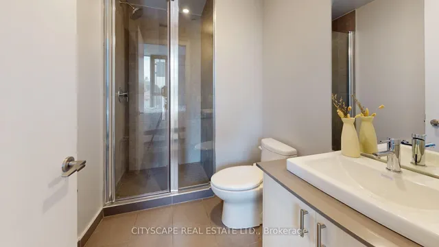 Additional image 19 of 1195 The Queens Way Unit 3