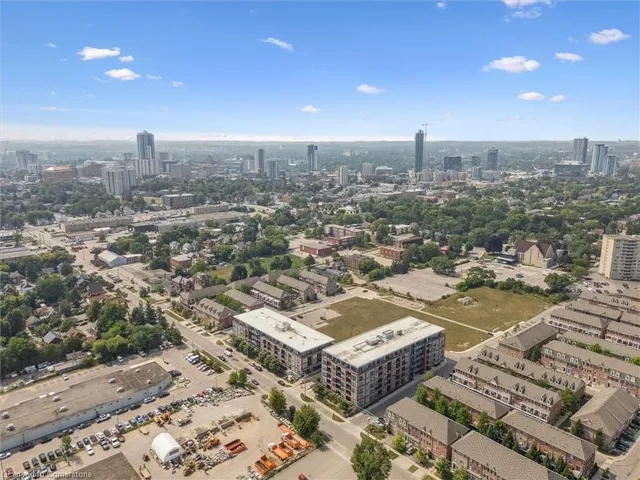 Additional image 32 of 15 Prince Albert Blvd Unit 316