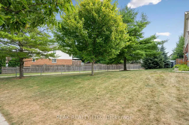 Additional image 40 of 839 Fairway Cres