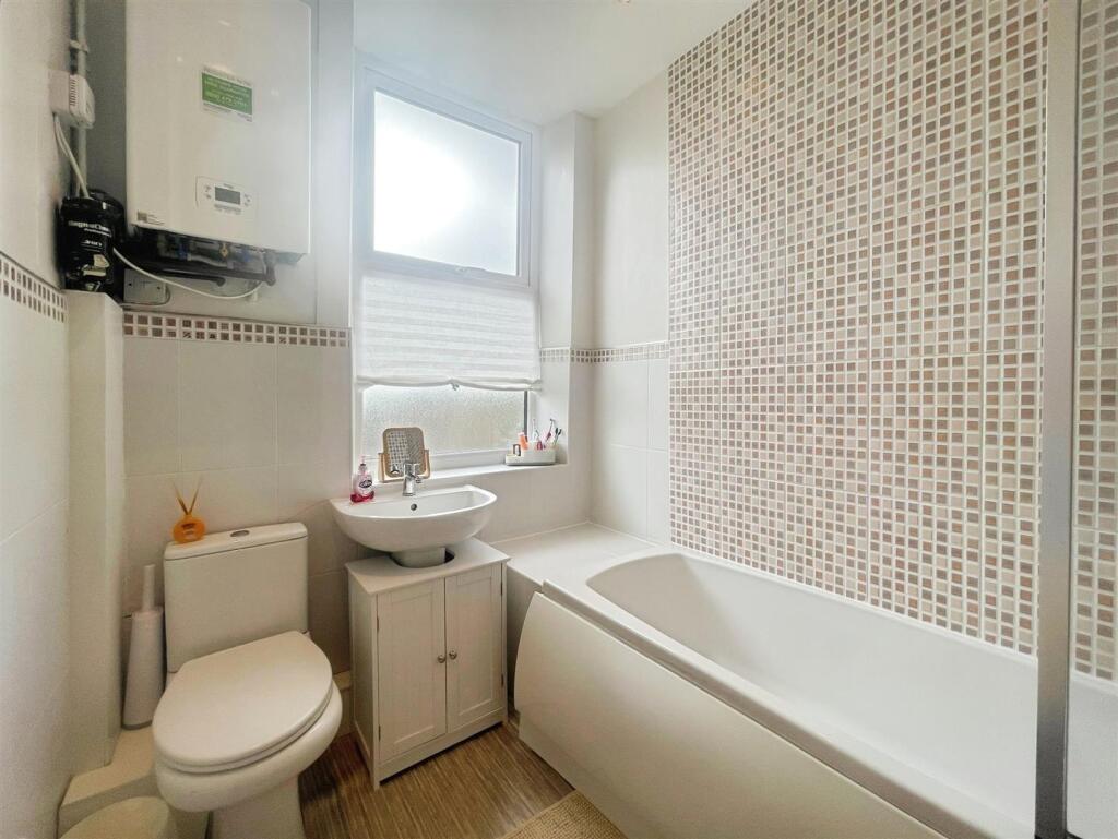 Additional image 10 of Higher Intake Road Bradford, BD2 4SQ