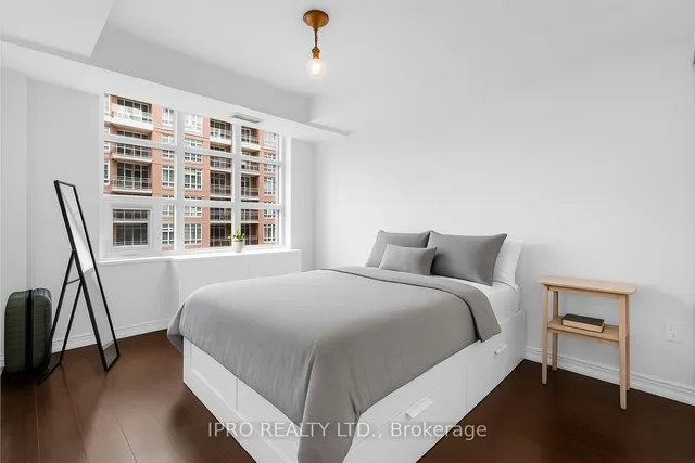 Additional image 18 of 65 East Liberty St Unit 606