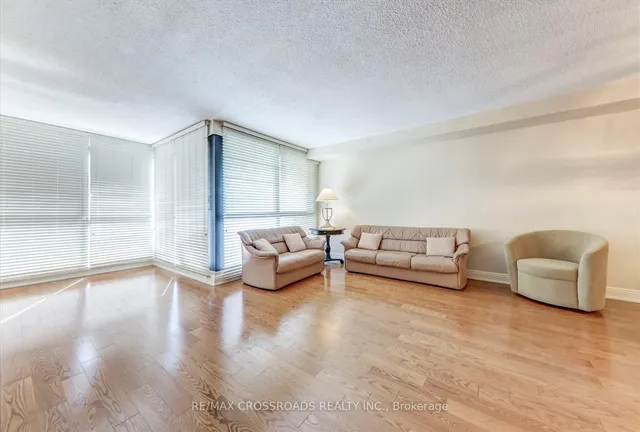 Additional image 16 of 1 Concorde Pl Unit 405