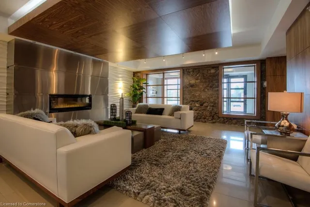 Additional image 11 of 112 Benton St Unit 207