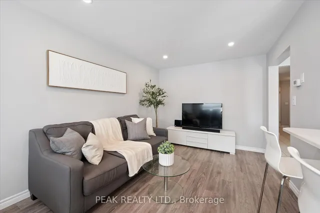 Additional image 14 of 839 Fairway Cres