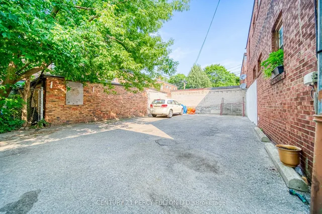 Additional image 31 of 48-50 Scarboro Beach Blvd