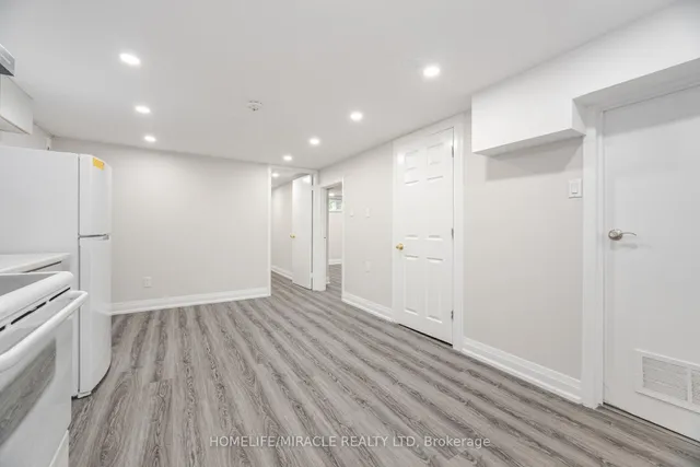 Additional image 31 of 81 Pettibone Sq