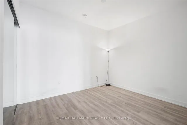 Additional image 16 of 158 Front St Unit 413