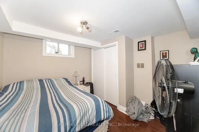 Additional image 39 of 60 Salem Ave