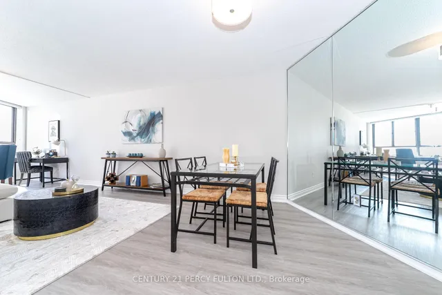 Additional image 13 of 270 Queens Quay Unit 1407