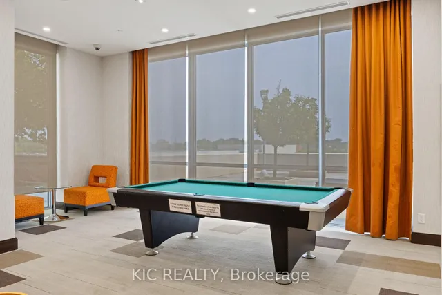 Additional image 22 of 181 Village Green Sq Unit 2312