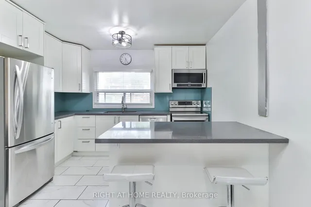 Additional image 14 of 34 Venetian Cres Unit 144