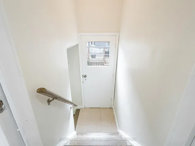 Additional image 28 of 40 Cartwright Ave