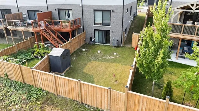 Additional image 39 of 933 Robert Ferrie Dr