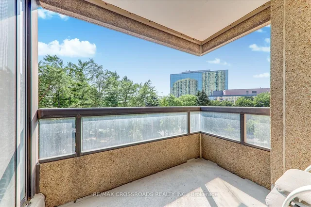 Additional image 21 of 1 Concorde Pl Unit 405