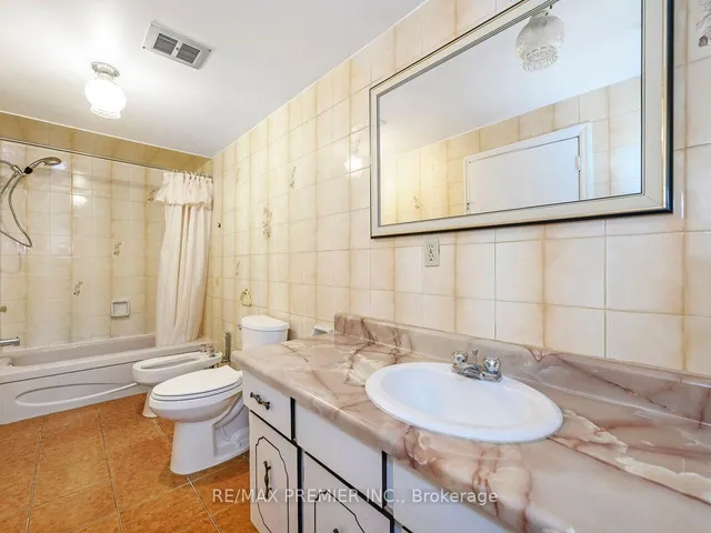 Additional image 35 of 83 Spenvalley Dr