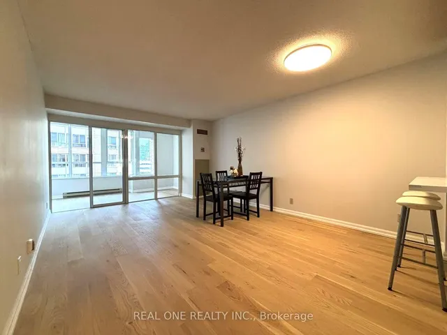 Additional image 13 of 711 Bay St Unit 1012