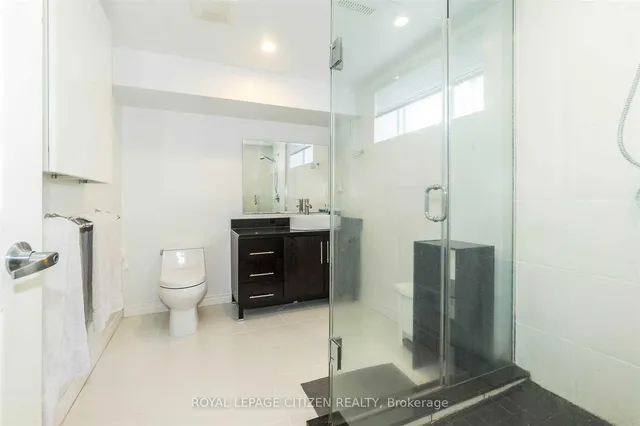 Additional image 13 of 1 Corinthian Blvd