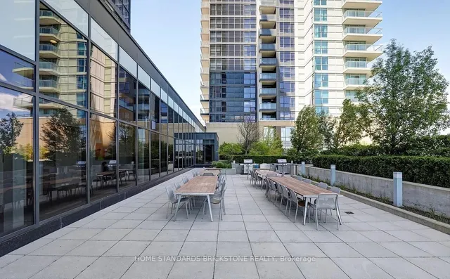 Additional image 26 of 29 Singer Crt Unit 2807