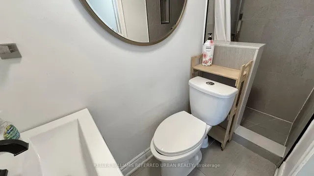 Additional image 37 of 129 Wyndcliff Cres